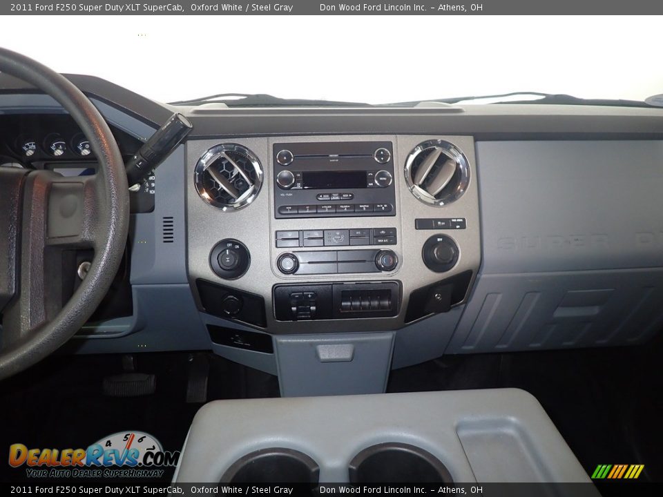 Controls of 2011 Ford F250 Super Duty XLT SuperCab Photo #25