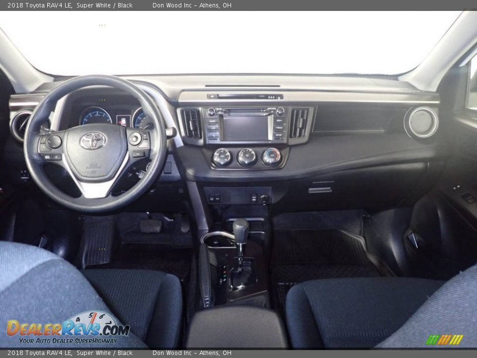 2018 Toyota RAV4 LE Super White / Black Photo #24
