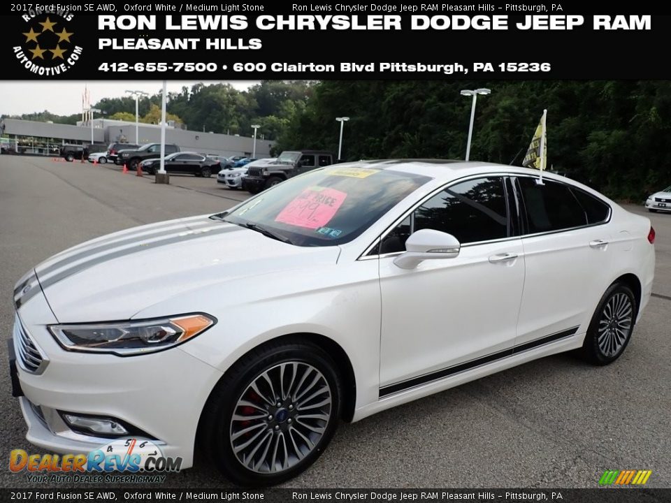 2017 Ford Fusion SE AWD Oxford White / Medium Light Stone Photo #1