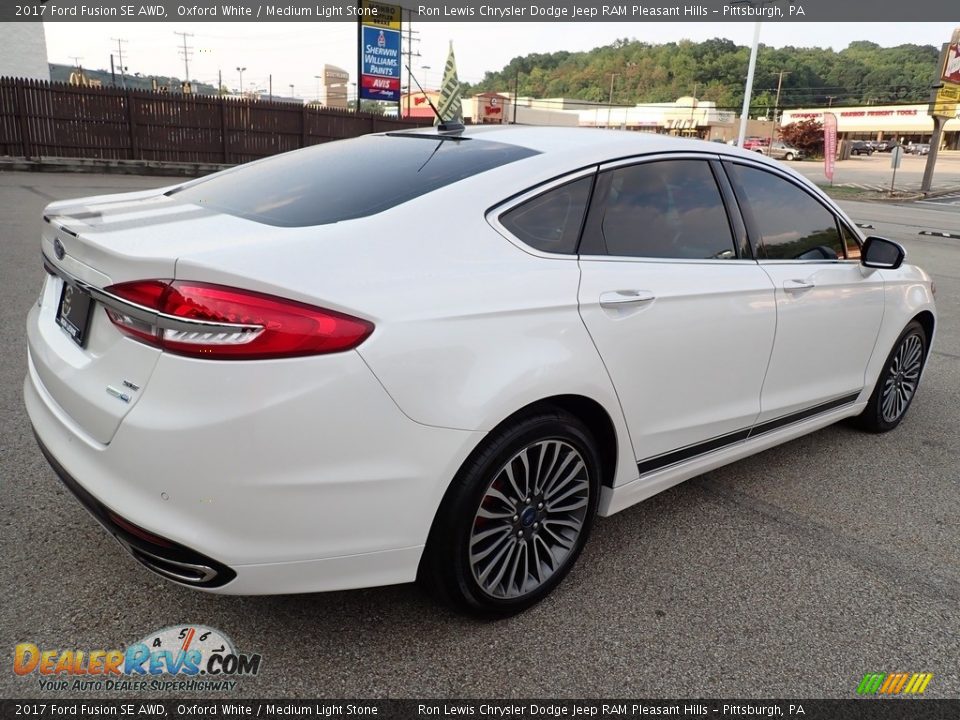 2017 Ford Fusion SE AWD Oxford White / Medium Light Stone Photo #6