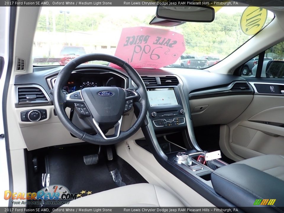 2017 Ford Fusion SE AWD Oxford White / Medium Light Stone Photo #13