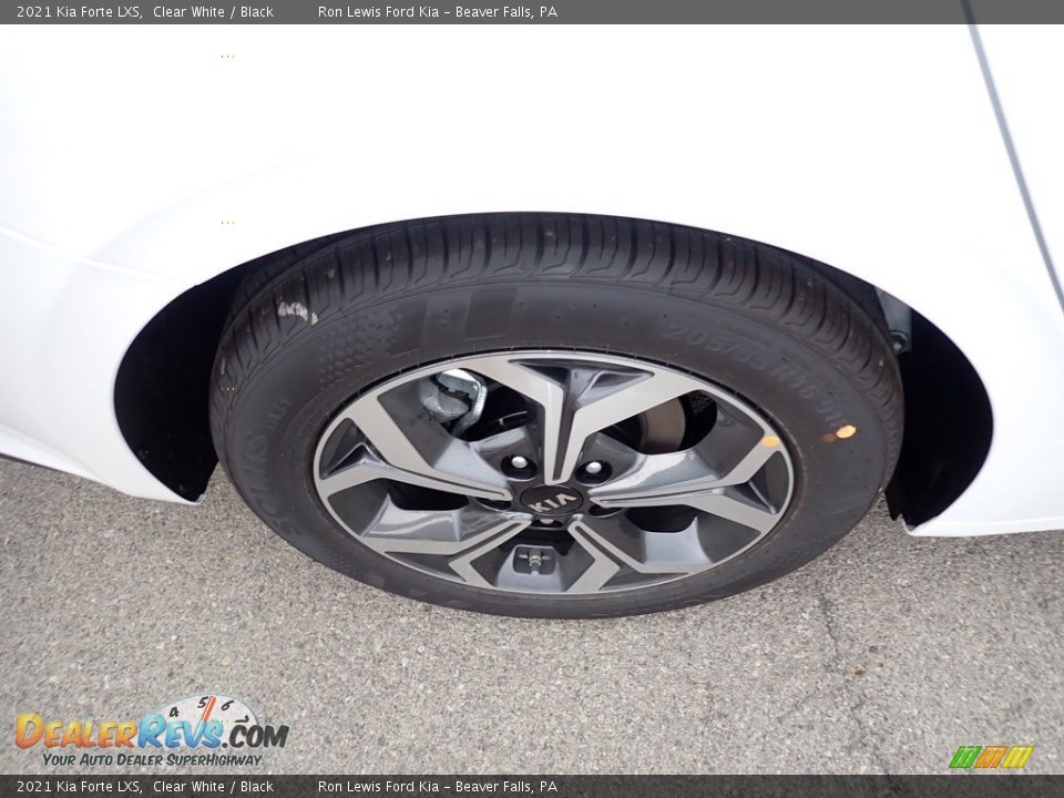 2021 Kia Forte LXS Clear White / Black Photo #9
