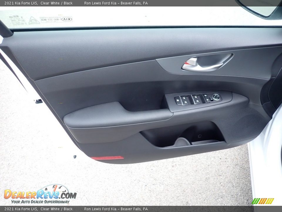 2021 Kia Forte LXS Clear White / Black Photo #14