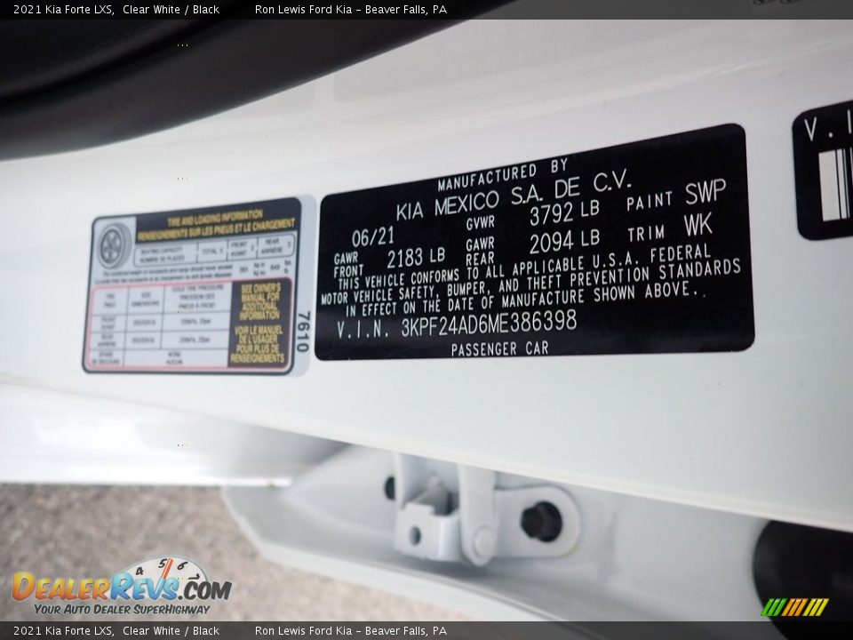 2021 Kia Forte LXS Clear White / Black Photo #15