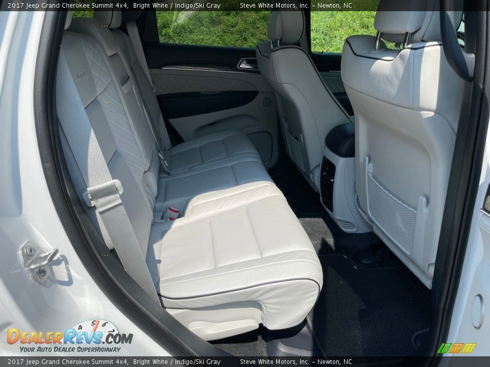 Rear Seat of 2017 Jeep Grand Cherokee Summit 4x4 Photo #18