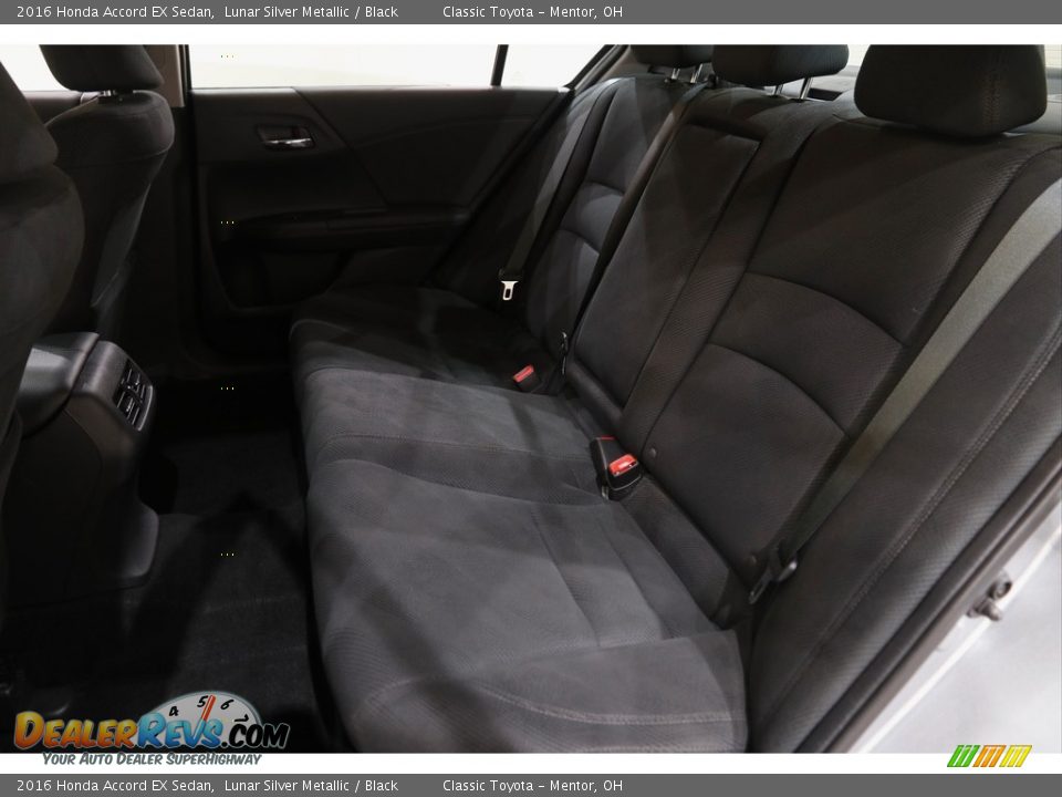 2016 Honda Accord EX Sedan Lunar Silver Metallic / Black Photo #18