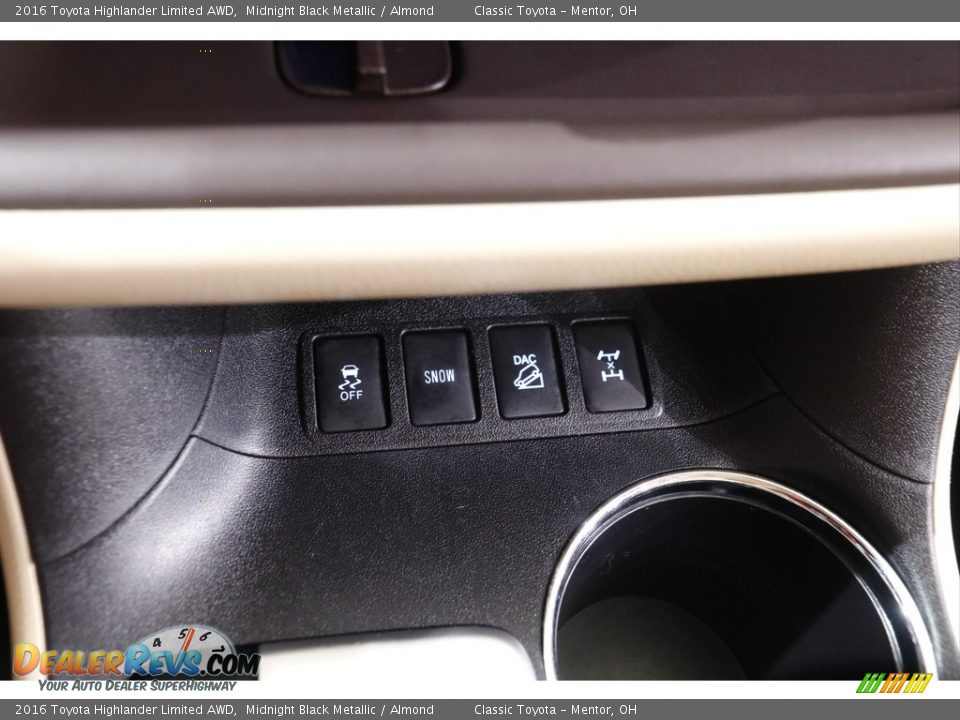 2016 Toyota Highlander Limited AWD Midnight Black Metallic / Almond Photo #14