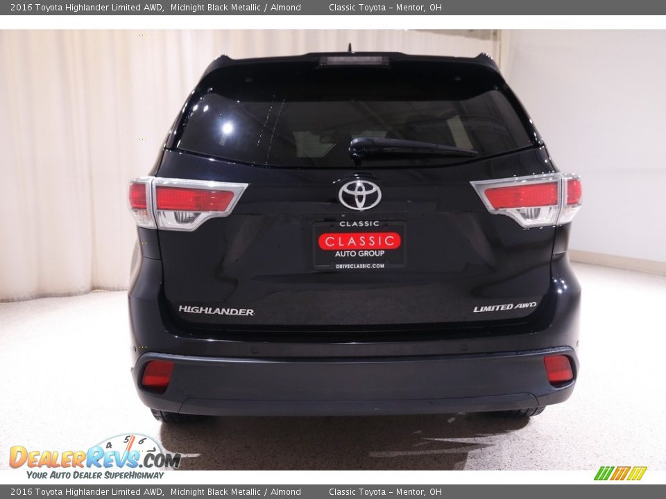 2016 Toyota Highlander Limited AWD Midnight Black Metallic / Almond Photo #19