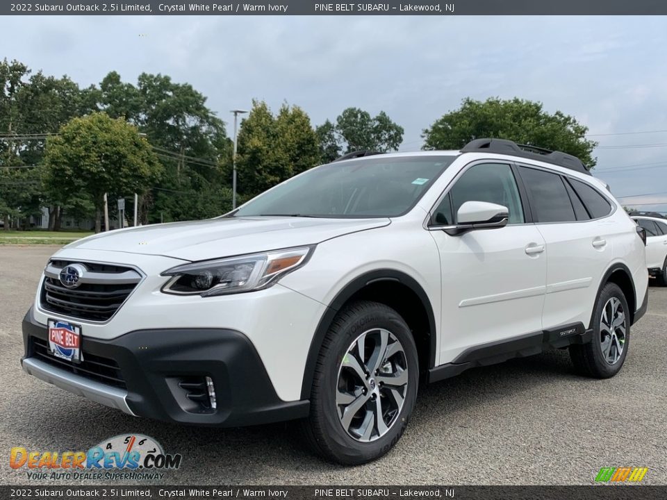 2022 Subaru Outback 2.5i Limited Crystal White Pearl / Warm Ivory Photo #1