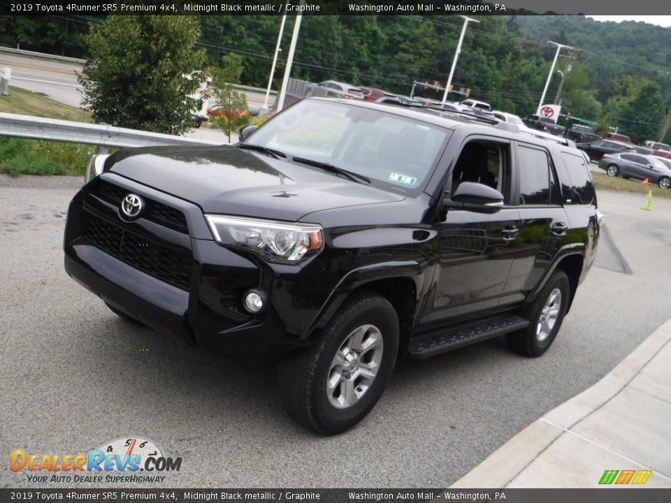 2019 Toyota 4Runner SR5 Premium 4x4 Midnight Black metallic / Graphite Photo #11