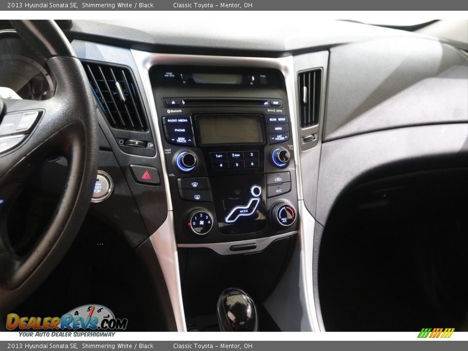 2013 Hyundai Sonata SE Shimmering White / Black Photo #9