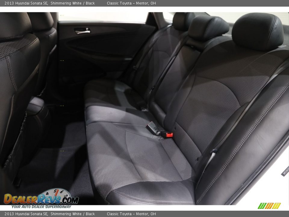 2013 Hyundai Sonata SE Shimmering White / Black Photo #15