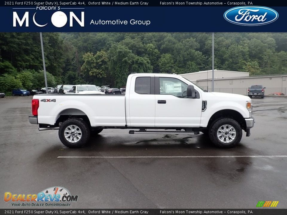 2021 Ford F250 Super Duty XL SuperCab 4x4 Oxford White / Medium Earth Gray Photo #1