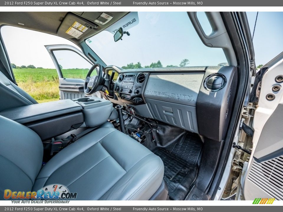 2012 Ford F250 Super Duty XL Crew Cab 4x4 Oxford White / Steel Photo #30