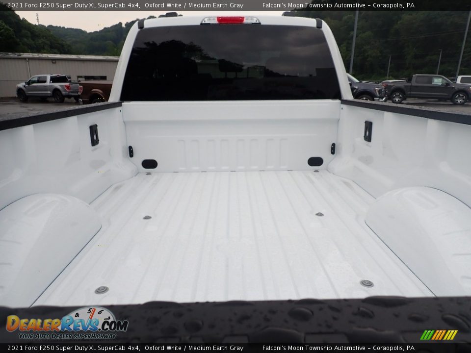 2021 Ford F250 Super Duty XL SuperCab 4x4 Oxford White / Medium Earth Gray Photo #9