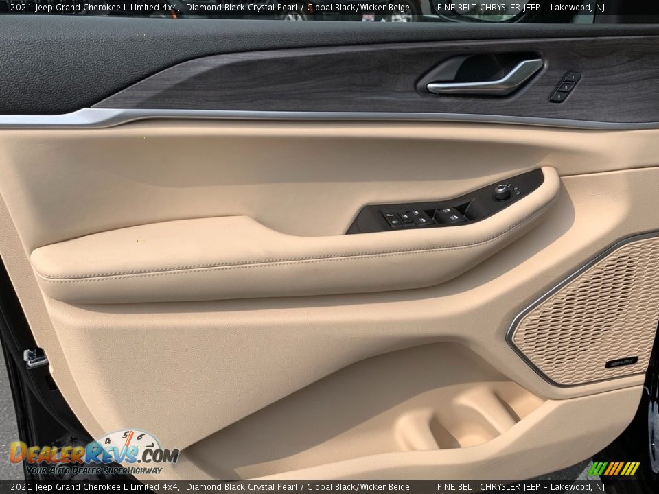 Door Panel of 2021 Jeep Grand Cherokee L Limited 4x4 Photo #12