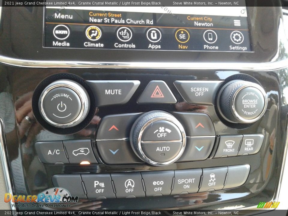 Controls of 2021 Jeep Grand Cherokee Limited 4x4 Photo #27