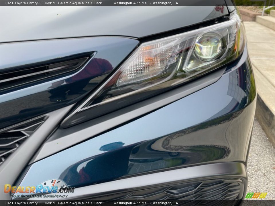 2021 Toyota Camry SE Hybrid Galactic Aqua Mica / Black Photo #10