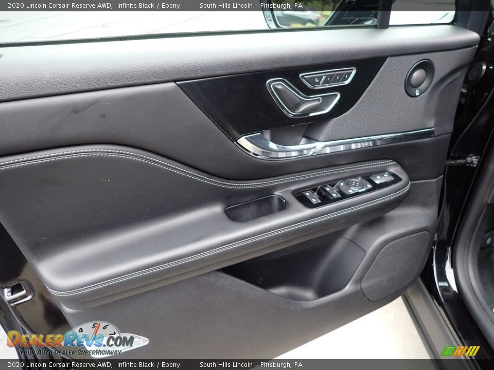 Door Panel of 2020 Lincoln Corsair Reserve AWD Photo #18