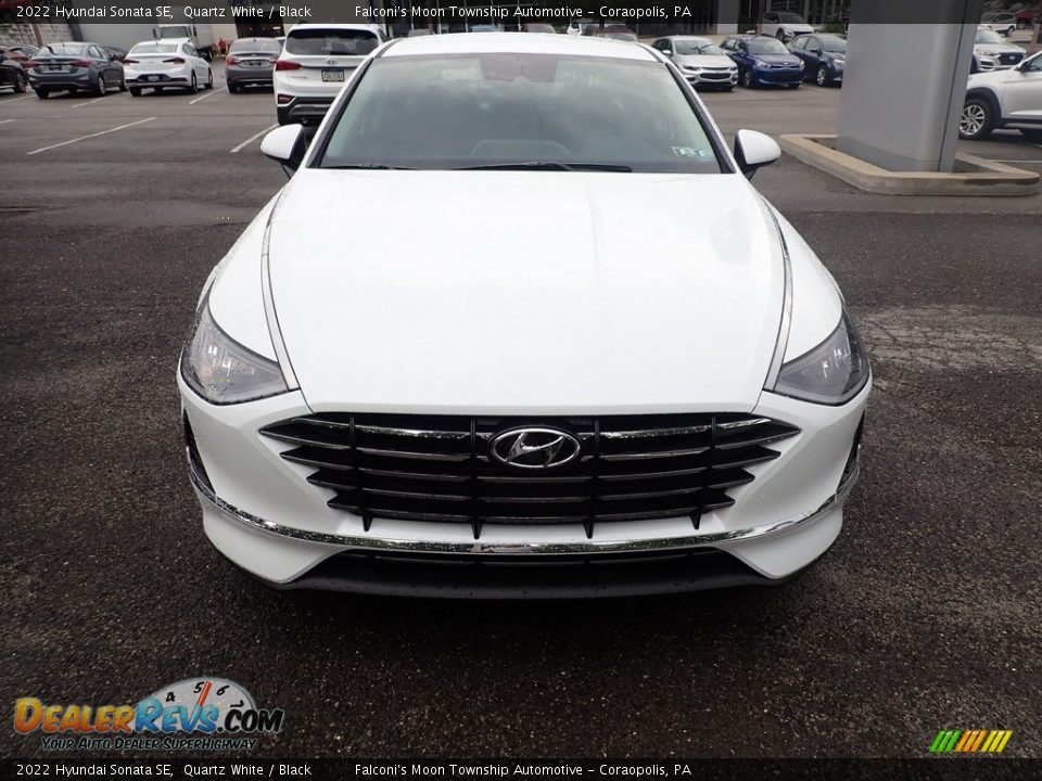 2022 Hyundai Sonata SE Quartz White / Black Photo #4