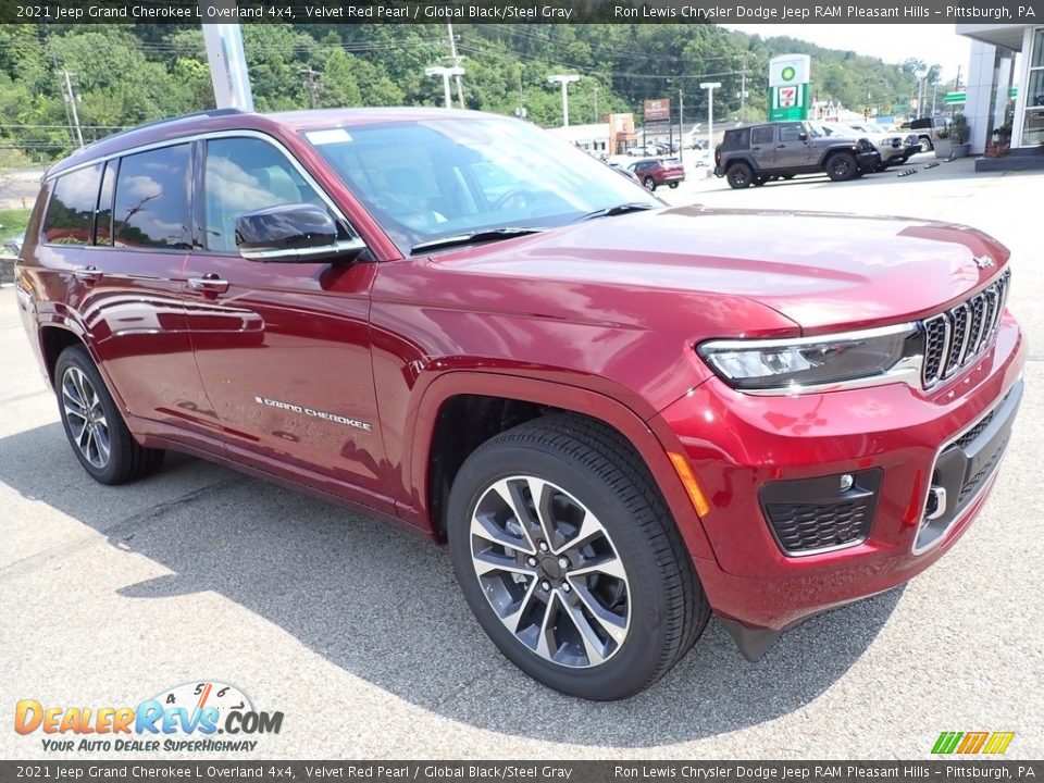 Front 3/4 View of 2021 Jeep Grand Cherokee L Overland 4x4 Photo #8