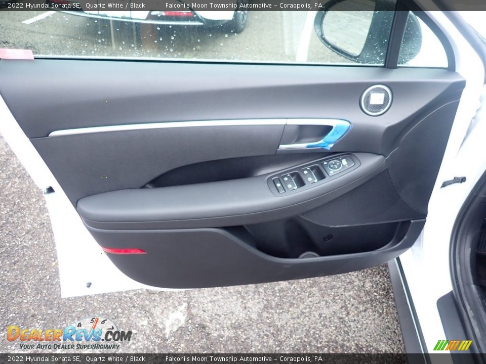 Door Panel of 2022 Hyundai Sonata SE Photo #14
