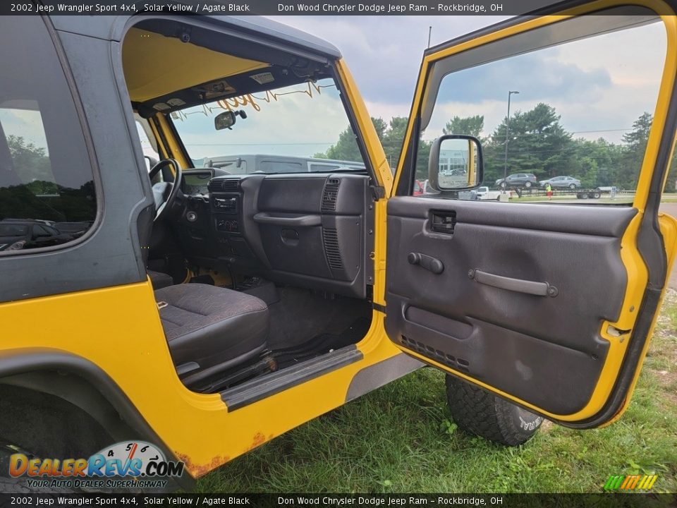 2002 Jeep Wrangler Sport 4x4 Solar Yellow / Agate Black Photo #20