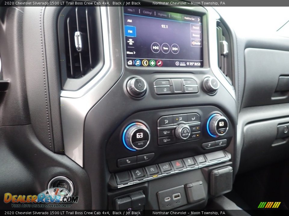 Controls of 2020 Chevrolet Silverado 1500 LT Trail Boss Crew Cab 4x4 Photo #27