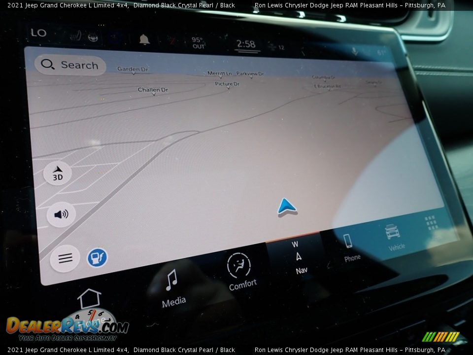 2021 Jeep Grand Cherokee L Limited 4x4 Diamond Black Crystal Pearl / Black Photo #18