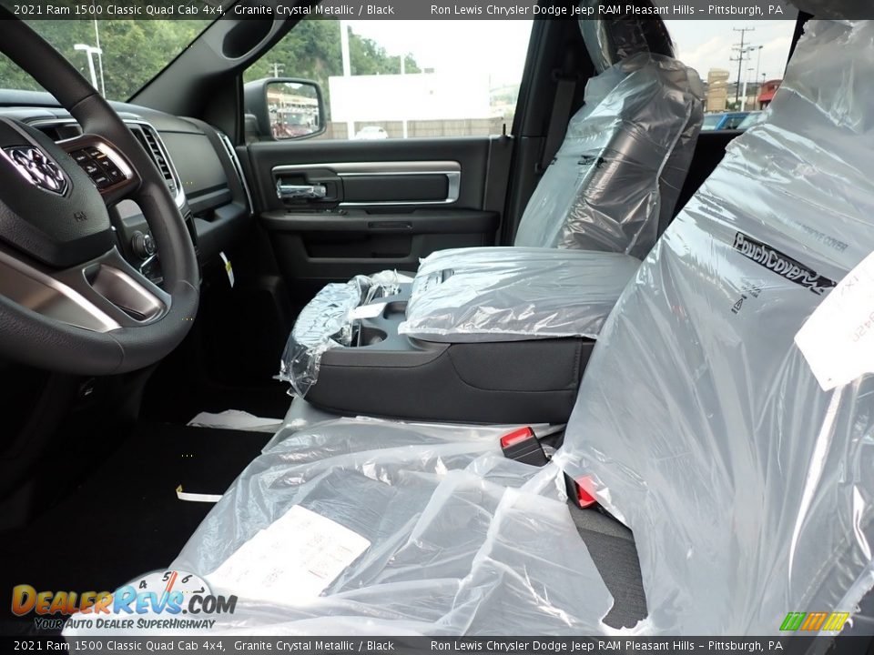 2021 Ram 1500 Classic Quad Cab 4x4 Granite Crystal Metallic / Black Photo #10
