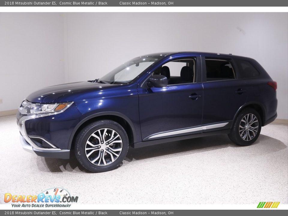 Cosmic Blue Metallic 2018 Mitsubishi Outlander ES Photo #3