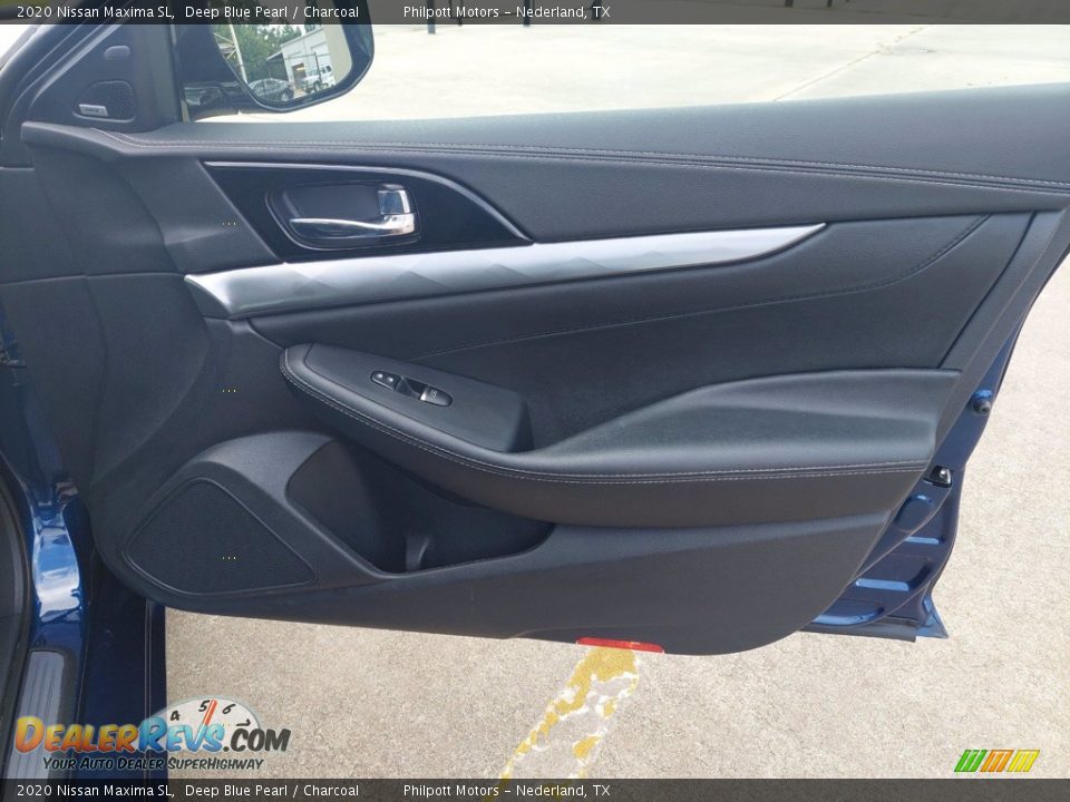 Door Panel of 2020 Nissan Maxima SL Photo #28