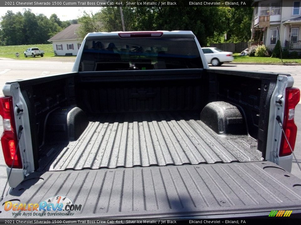 2021 Chevrolet Silverado 1500 Custom Trail Boss Crew Cab 4x4 Silver Ice Metallic / Jet Black Photo #9