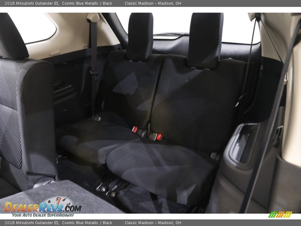 2018 Mitsubishi Outlander ES Cosmic Blue Metallic / Black Photo #17