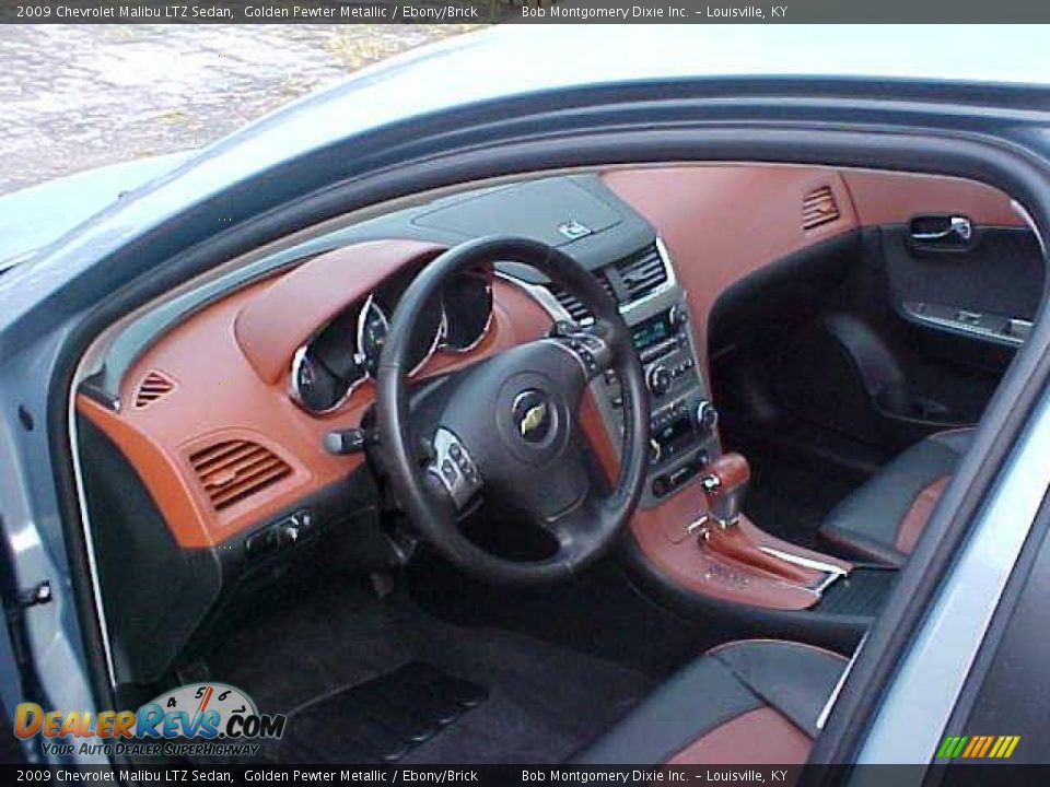 2009 Chevrolet Malibu LTZ Sedan Golden Pewter Metallic / Ebony/Brick Photo #9