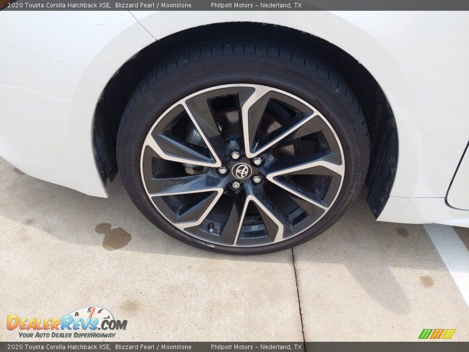 2020 Toyota Corolla Hatchback XSE Blizzard Pearl / Moonstone Photo #9