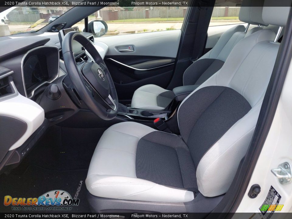 2020 Toyota Corolla Hatchback XSE Blizzard Pearl / Moonstone Photo #10