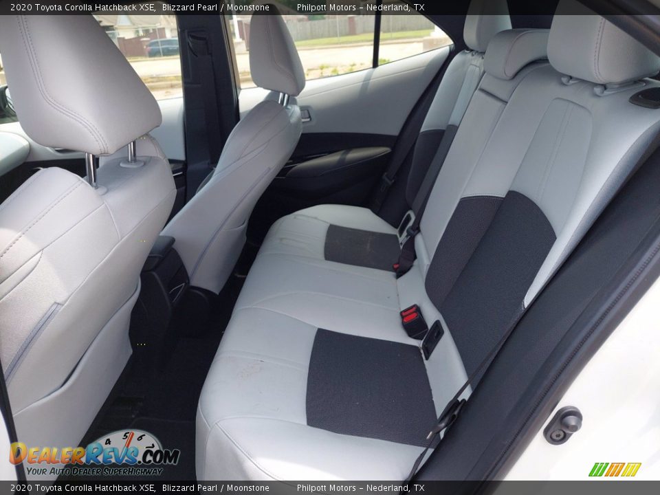 2020 Toyota Corolla Hatchback XSE Blizzard Pearl / Moonstone Photo #12