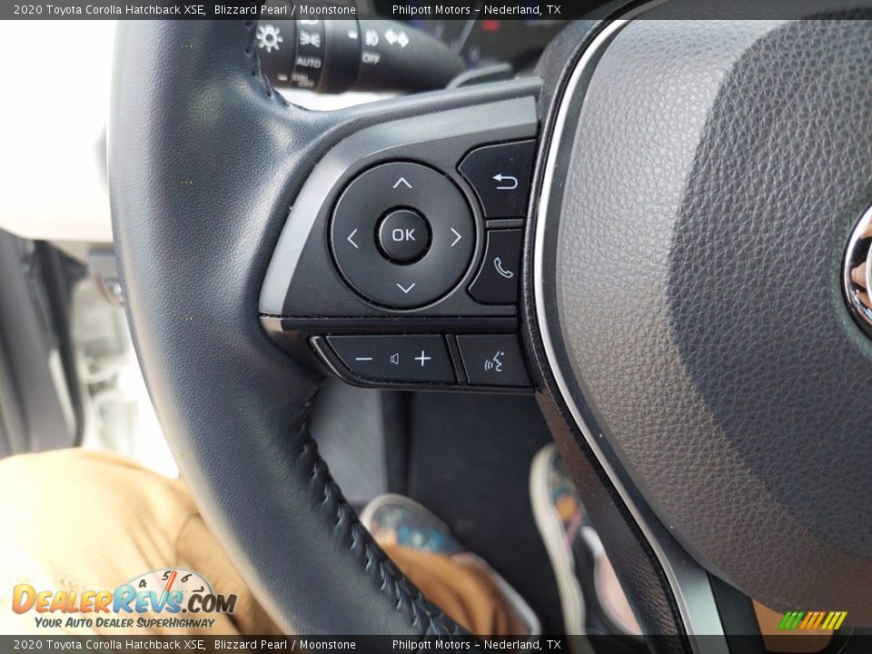 2020 Toyota Corolla Hatchback XSE Blizzard Pearl / Moonstone Photo #16