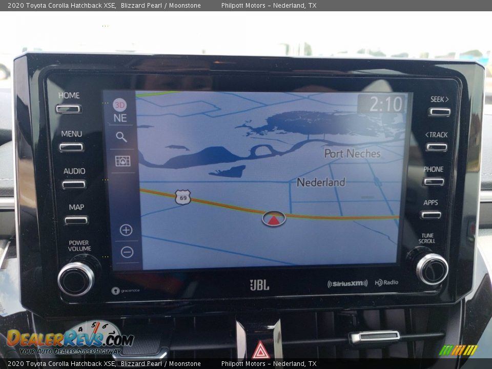 2020 Toyota Corolla Hatchback XSE Blizzard Pearl / Moonstone Photo #21