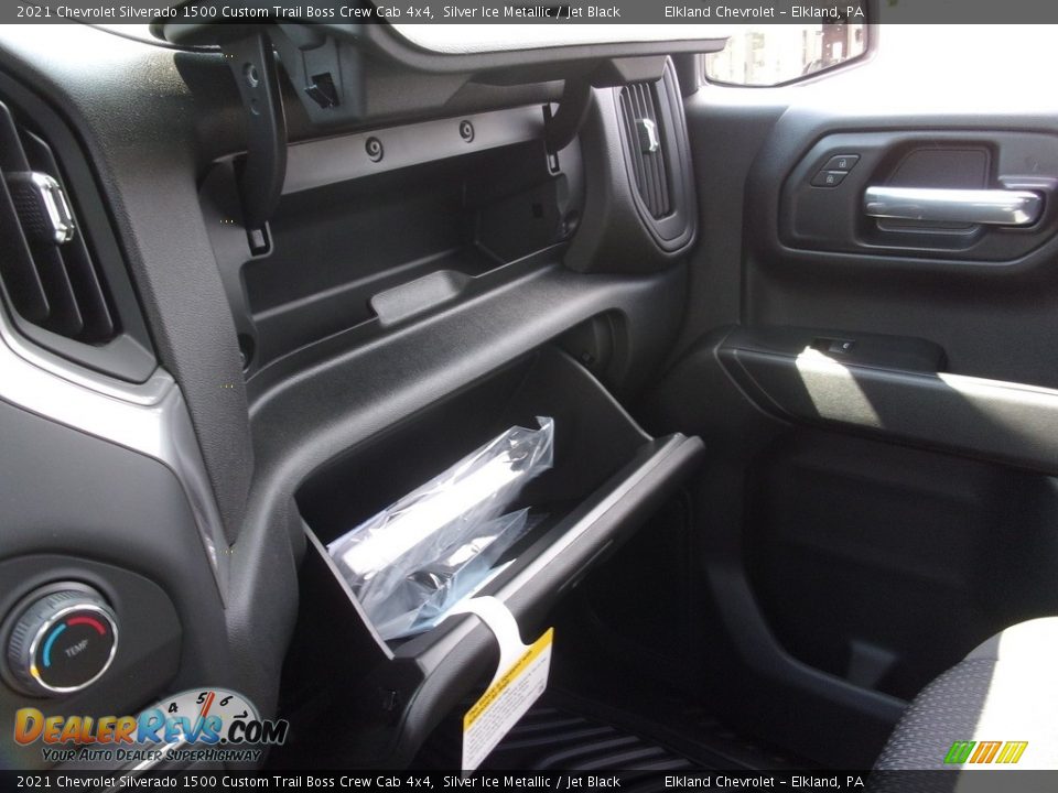 2021 Chevrolet Silverado 1500 Custom Trail Boss Crew Cab 4x4 Silver Ice Metallic / Jet Black Photo #36