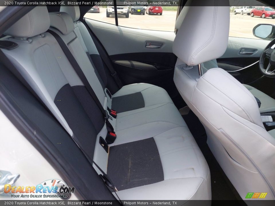 2020 Toyota Corolla Hatchback XSE Blizzard Pearl / Moonstone Photo #25
