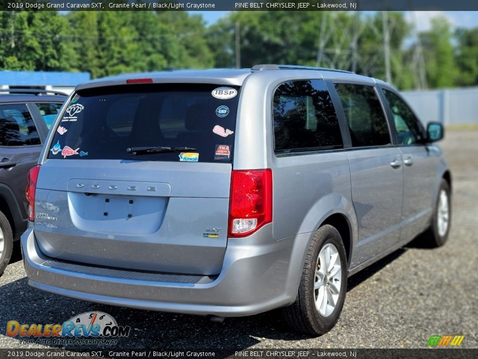 2019 Dodge Grand Caravan SXT Granite Pearl / Black/Light Graystone Photo #3