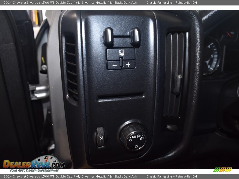 2014 Chevrolet Silverado 1500 WT Double Cab 4x4 Silver Ice Metallic / Jet Black/Dark Ash Photo #11