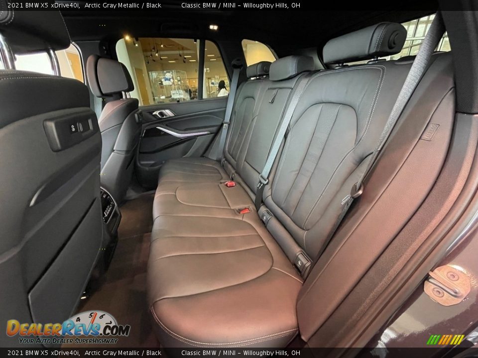 Rear Seat of 2021 BMW X5 xDrive40i Photo #5