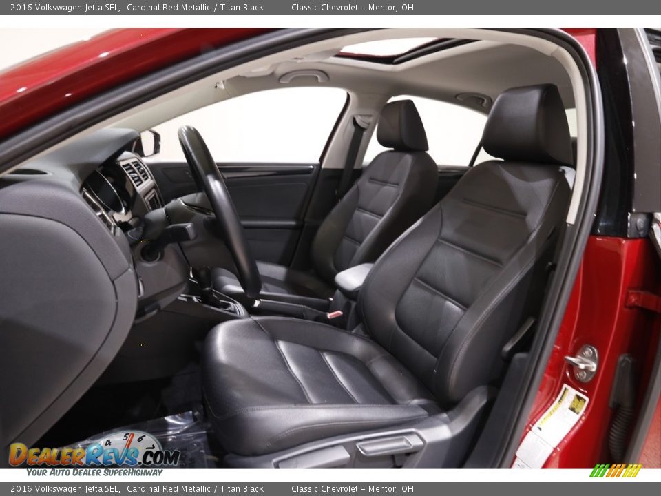 Front Seat of 2016 Volkswagen Jetta SEL Photo #5