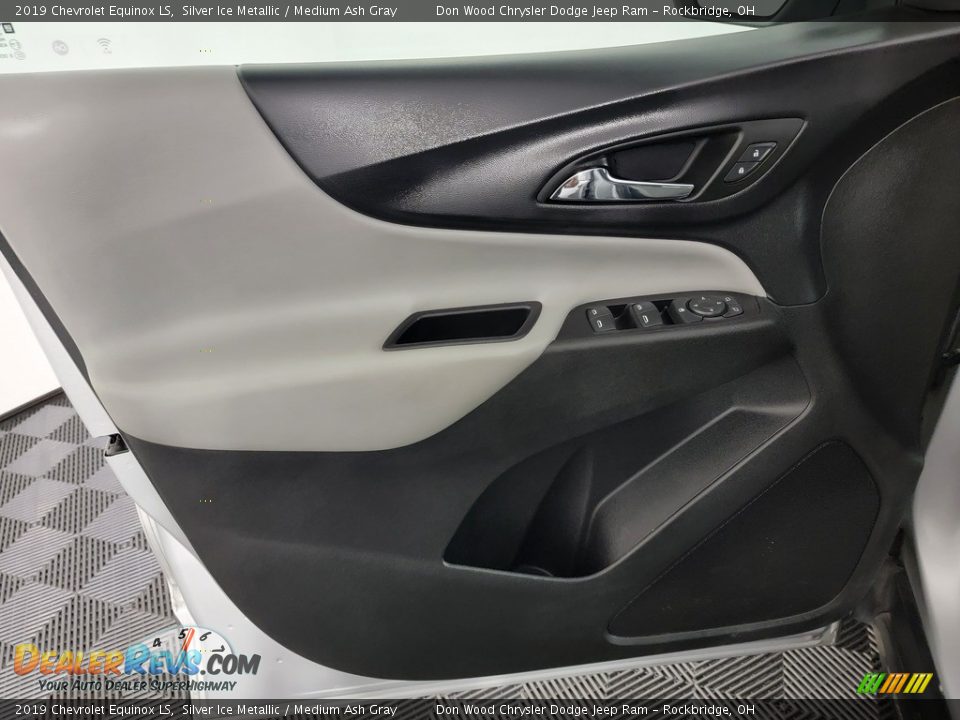 2019 Chevrolet Equinox LS Silver Ice Metallic / Medium Ash Gray Photo #15