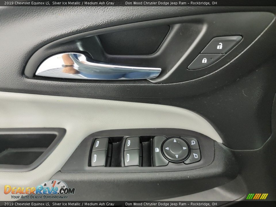 2019 Chevrolet Equinox LS Silver Ice Metallic / Medium Ash Gray Photo #16