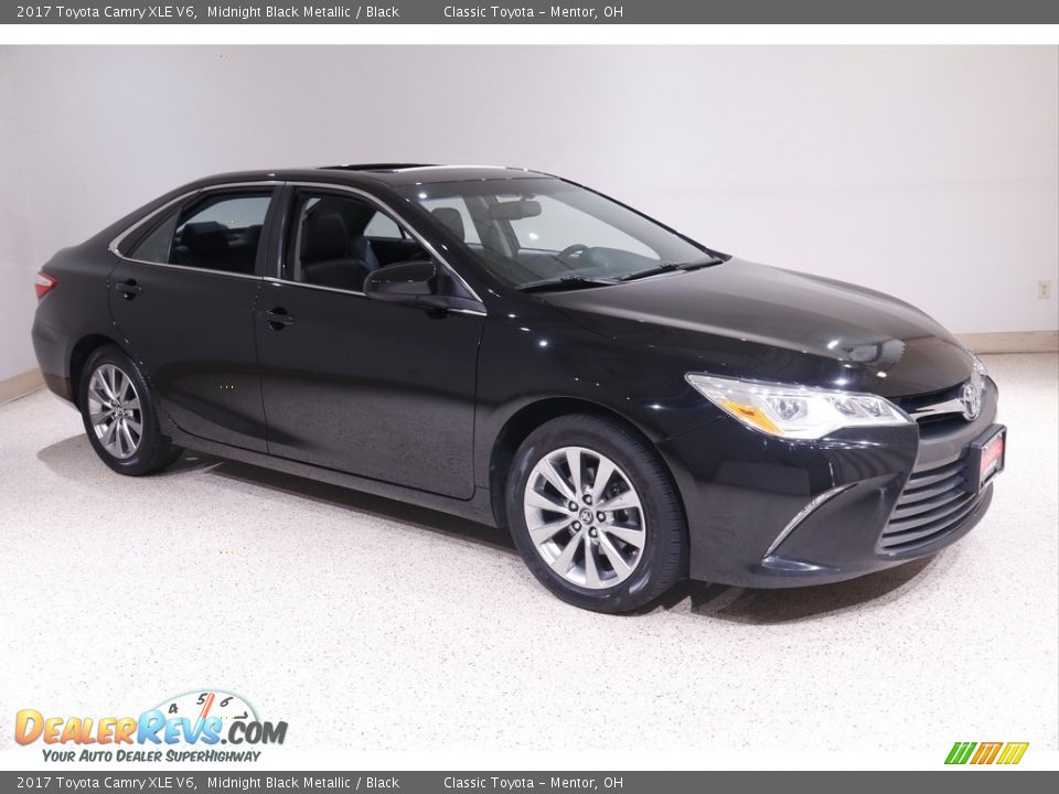 2017 Toyota Camry XLE V6 Midnight Black Metallic / Black Photo #1