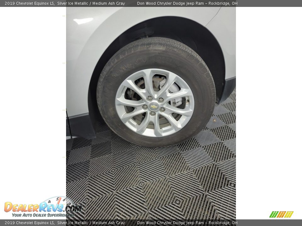 2019 Chevrolet Equinox LS Silver Ice Metallic / Medium Ash Gray Photo #33